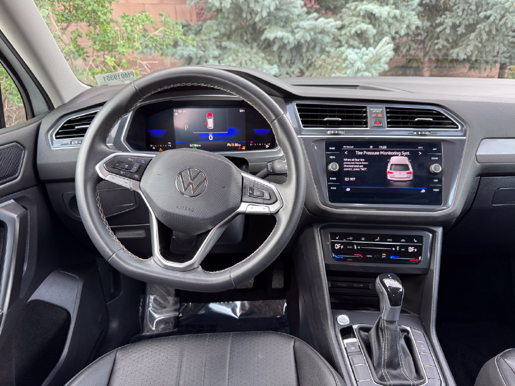 Used 2023 Volkswagen Tiguan SE AWD/4WD image 27