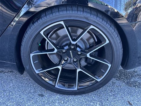 Used 2021 Tesla Model S Plaid image 12