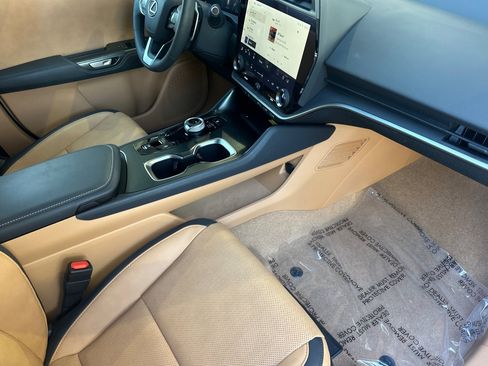 Used 2023 Lexus RZ 450e Premium w/ Technology Package AWD/4WD image 20