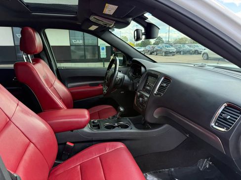 Used 2018 Dodge Durango R/T w/ Blacktop Package AWD/4WD image 26