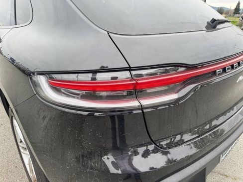 Used 2024 Porsche Macan AWD/4WD image 34