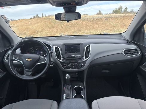 Used 2021 Chevrolet Equinox LT image 19