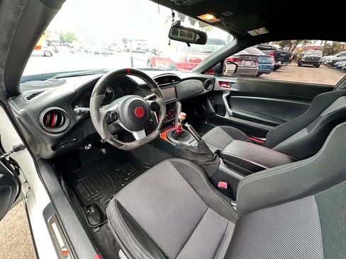 Used 2017 Toyota 86 860 Special Edition RWD image 31