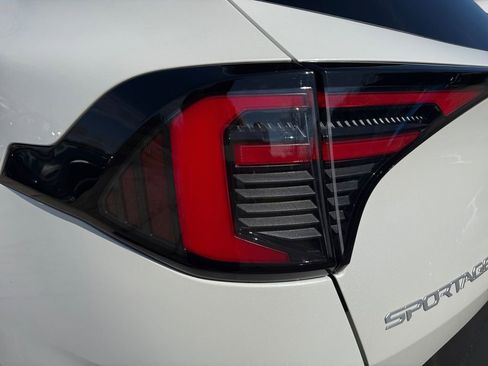 New 2026 Kia Sportage S image 21