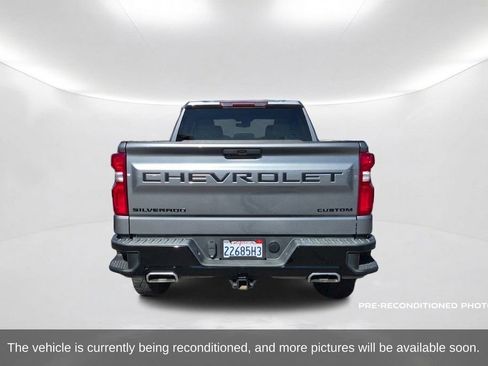 Used 2021 Chevrolet Silverado 1500 Custom Trail Boss w/ LPO, Dark Essentials Package AWD/4WD image 7
