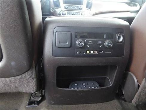 Used 2015 Chevrolet Suburban LTZ AWD/4WD image 19