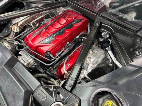 Used 2024 Chevrolet Corvette Stingray Preferred Cpe w/ Battery Protection Package image 23