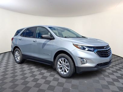 Used 2021 Chevrolet Equinox LS w/ LS Convenience Package