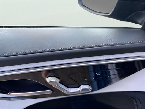 Certified 2023 Mercedes-Benz C 300 4MATIC Sedan image 12