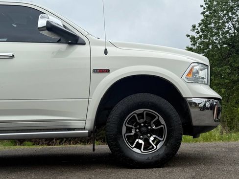 Used 2016 RAM 1500 Laramie w/ Convenience Group AWD/4WD image 7
