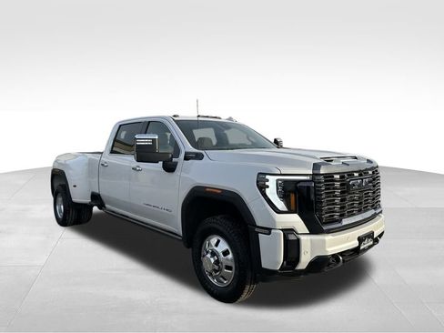 Used 2024 GMC Sierra 3500 Denali Ultimate image 25