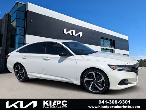 Used 2022 Honda Accord Sport image 1