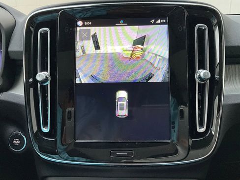 New 2026 Volvo XC40 B5 Plus w/ Protection Package Premier image 23