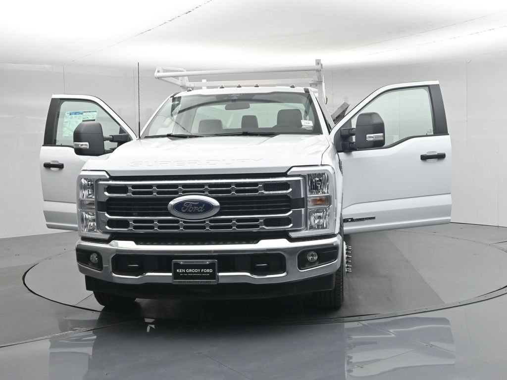New 2025 Ford F350 XL w/ XL Chrome Package RWD image 36