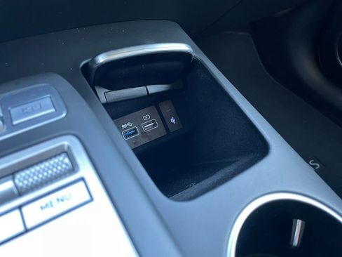 Used 2025 Genesis GV70 2.5T image 20