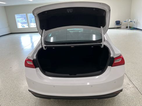 Used 2024 Chevrolet Malibu LT image 14