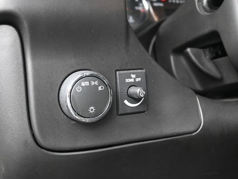 Used 2024 Chevrolet Express 2500 w/ Driver Convenience Package image 15