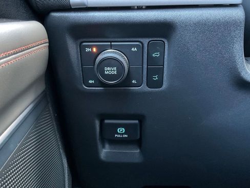 Used 2025 Ford Expedition Max Active AWD/4WD image 45