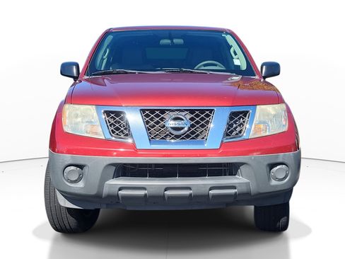 Used 2014 Nissan Frontier S image 2