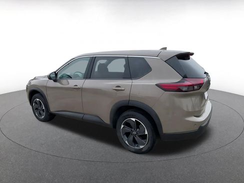 Used 2025 Nissan Rogue SV FWD image 10