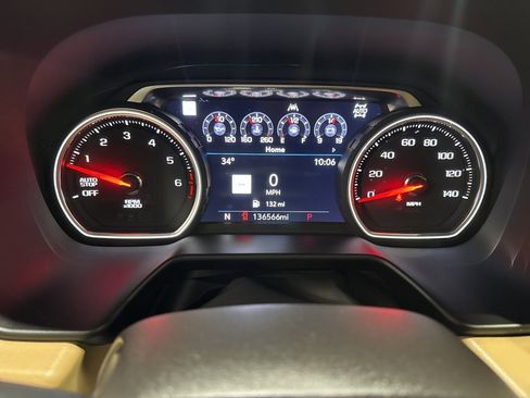 Used 2021 Chevrolet Tahoe Premier w/ Premium Package image 20