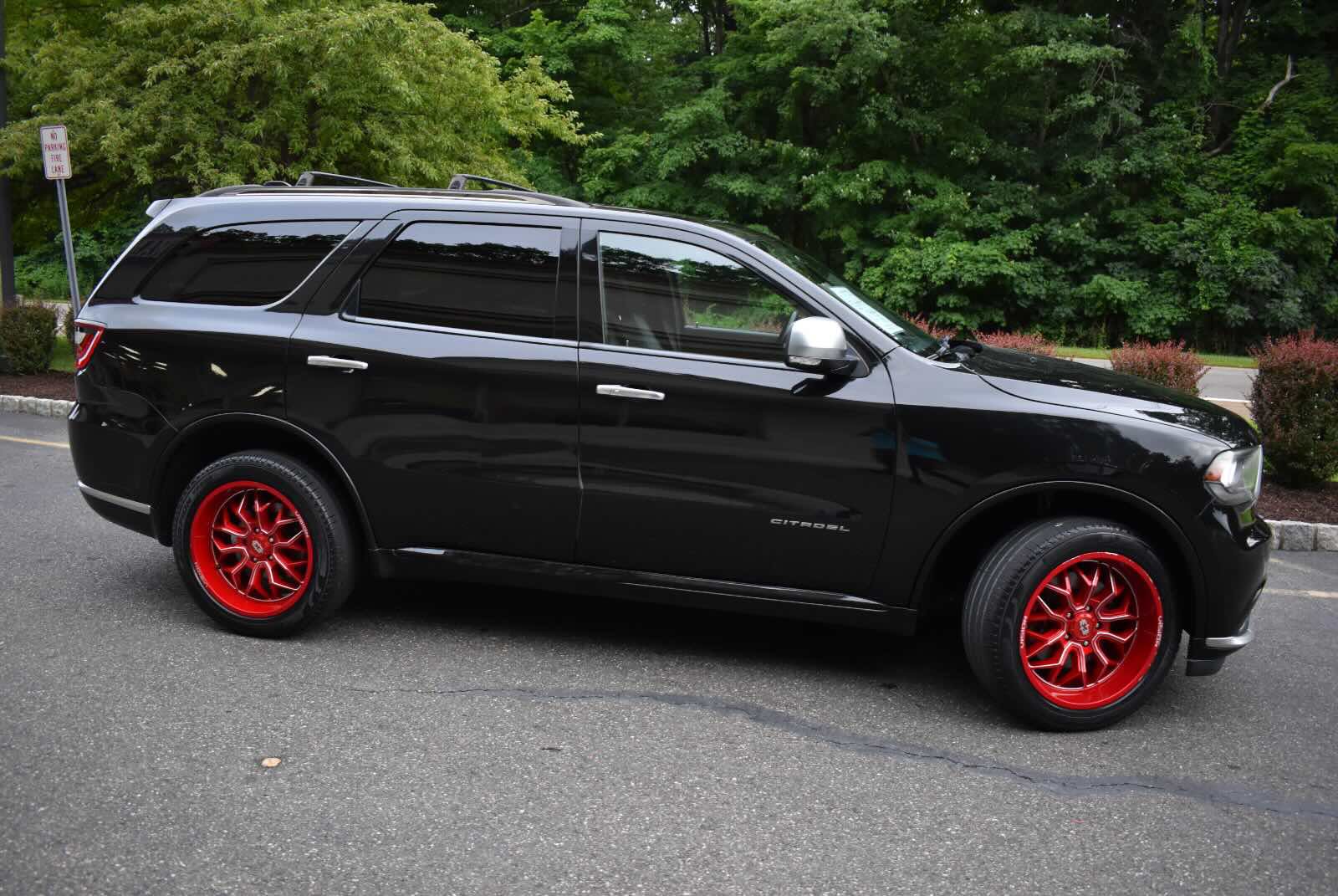 Used 2016 Dodge Durango Citadel w/ Premium Entertainment Group AWD/4WD image 3