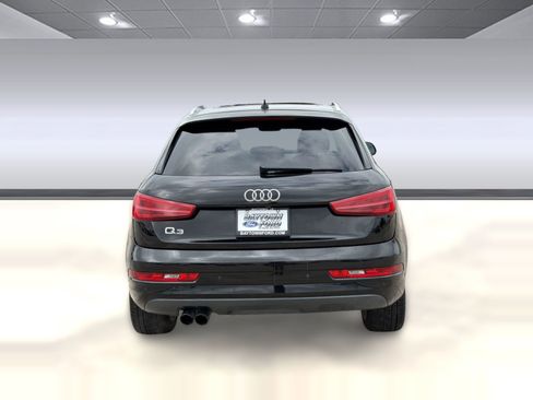 Used 2018 Audi Q3 2.0T Premium w/ Convenience Package FWD image 10