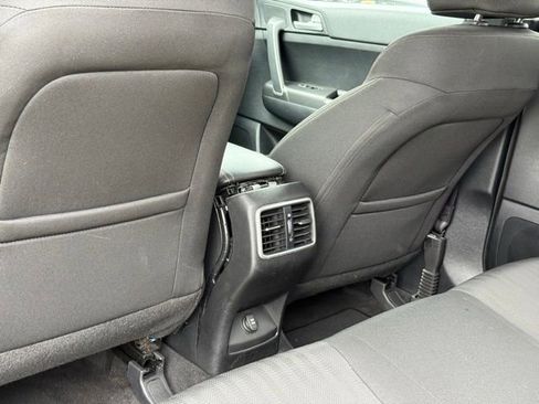 Used 2019 Kia Sportage LX FWD image 28