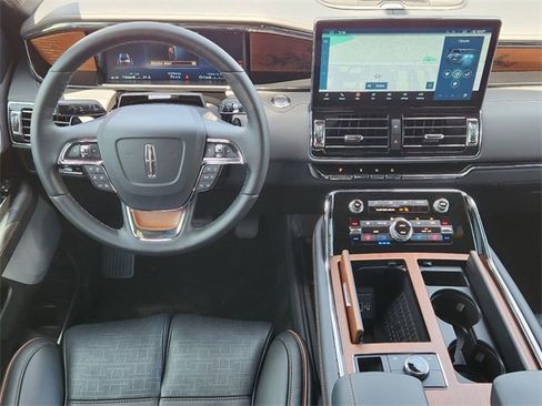 New 2024 Lincoln Navigator Black Label image 26