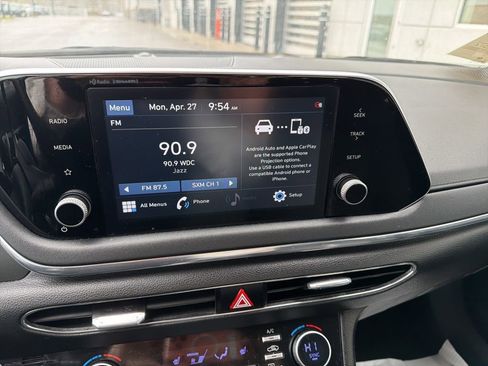 Used 2021 Hyundai Sonata SEL w/ Winter Weather Package FWD image 6