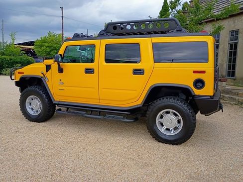 Used 2005 HUMMER H2 w/ Preferred Equipment Group AWD/4WD image 10