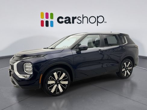 Used 2025 Mitsubishi Outlander SE AWD/4WD image 1