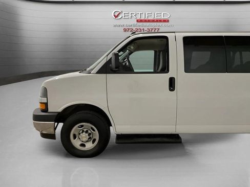 Used 2023 Chevrolet Express 3500 LT w/ LT Preferred Equipment Group image 8