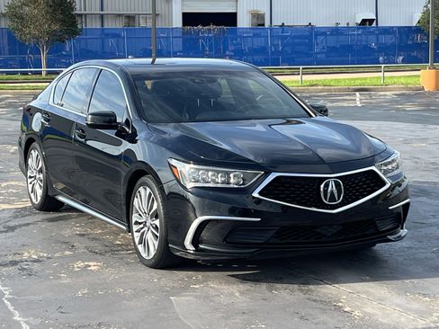 Used 2018 Acura RLX w/ Technology Package FWD image 3