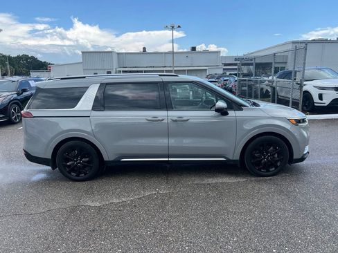 Used 2024 Kia Carnival SX FWD image 22