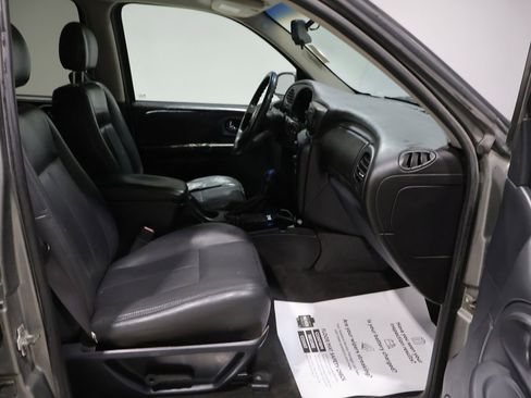 Used 2005 Chevrolet TrailBlazer LS w/ LS Preferred Equipment Group image 22