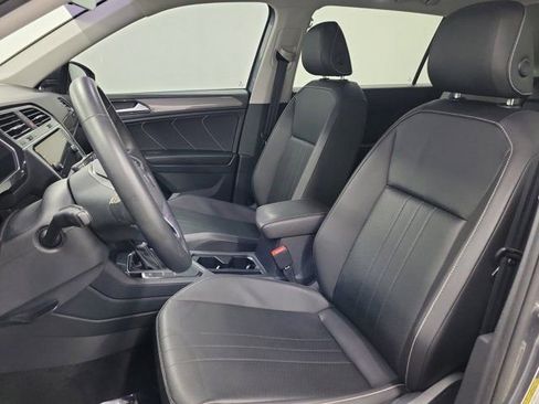 Used 2022 Volkswagen Tiguan SE FWD image 22