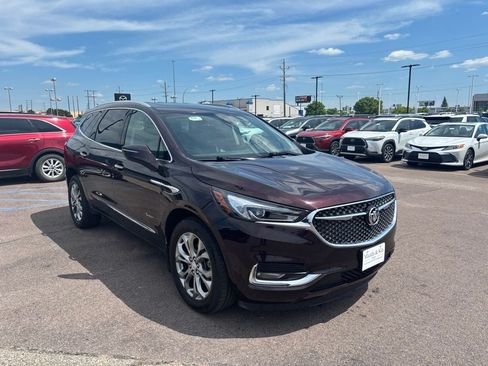 Used 2021 Buick Enclave Avenir w/ Avenir Technology Package AWD/4WD image 3