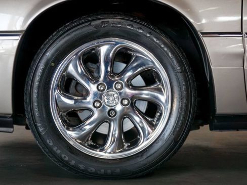 Used 2003 Buick Park Avenue Ultra FWD image 52