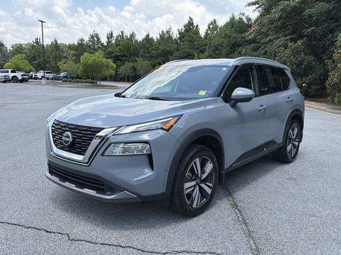 Certified 2023 Nissan Rogue SL w/ SL Premium Package FWD image 3