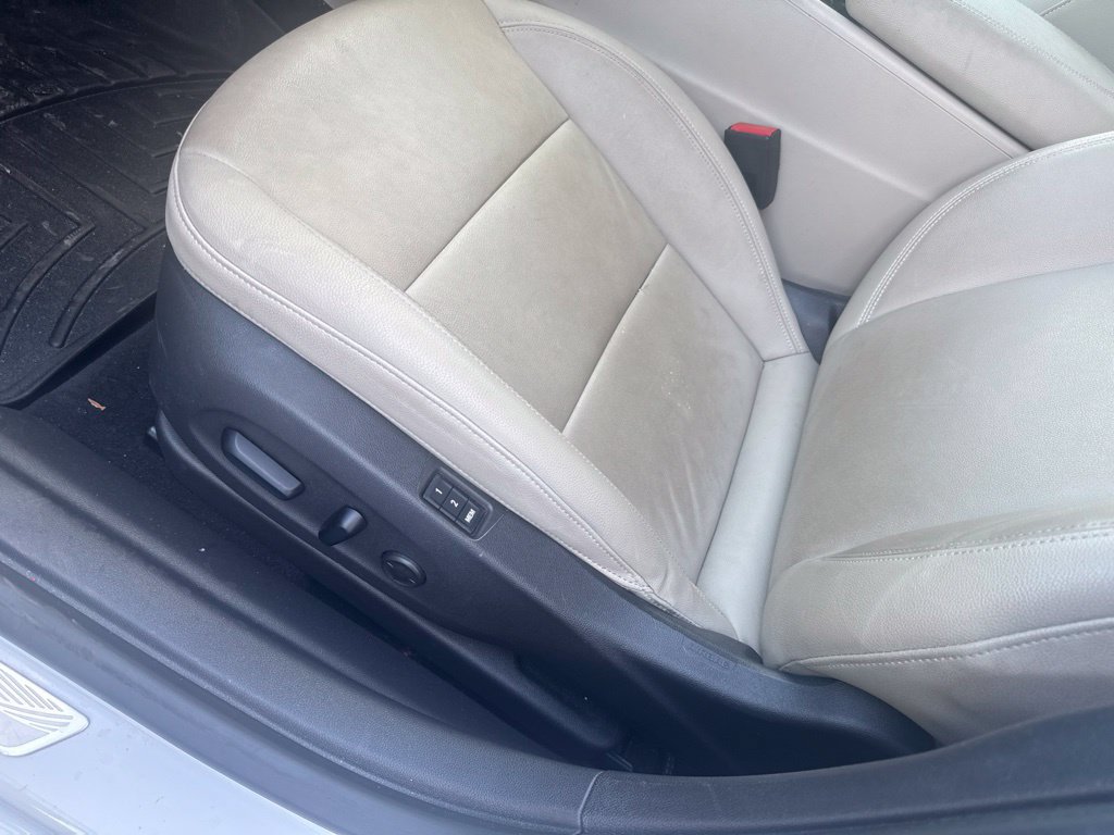 Used 2018 Buick Regal Essence w/ Driver Confidence Package #1 FWD image 8