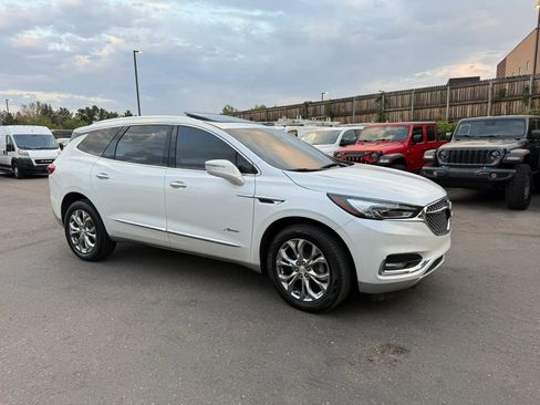 Used 2019 Buick Enclave Avenir w/ Avenir Technology Package AWD/4WD image 8