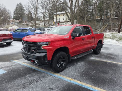 Used 2021 Chevrolet Silverado 1500 LT Trail Boss w/ Convenience Package II image 4