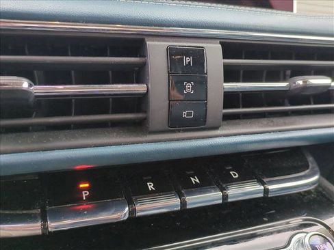 Used 2020 Lincoln Corsair Reserve w/ Equipment Group 201A image 8