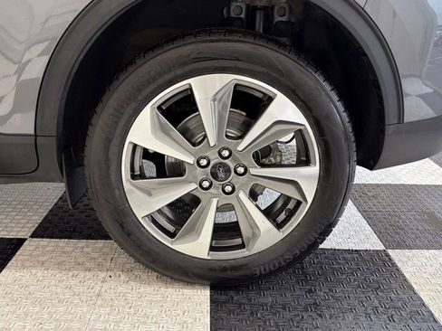 Used 2024 Ford Escape Platinum AWD/4WD image 13