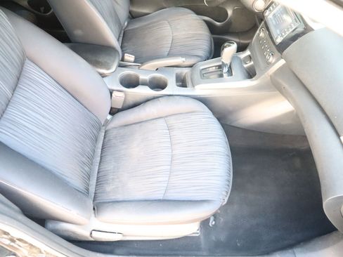 Used 2017 Nissan Sentra SV w/ Driver's Assist Package FWD image 47