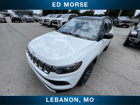 Used 2025 Jeep Compass Limited AWD/4WD image 19