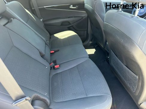 Used 2018 Kia Sorento FWD image 24