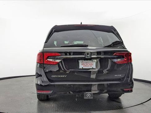 Used 2023 Honda Odyssey Elite image 7