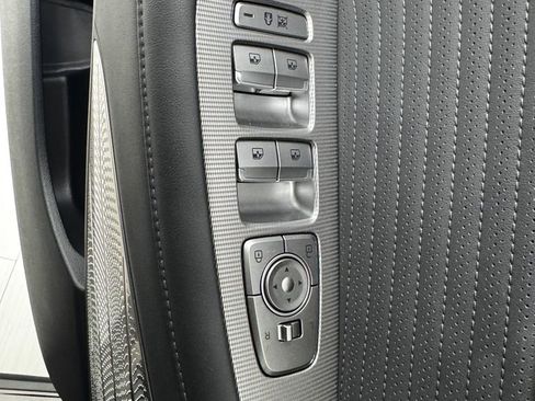 Used 2023 Hyundai Palisade Calligraphy image 28